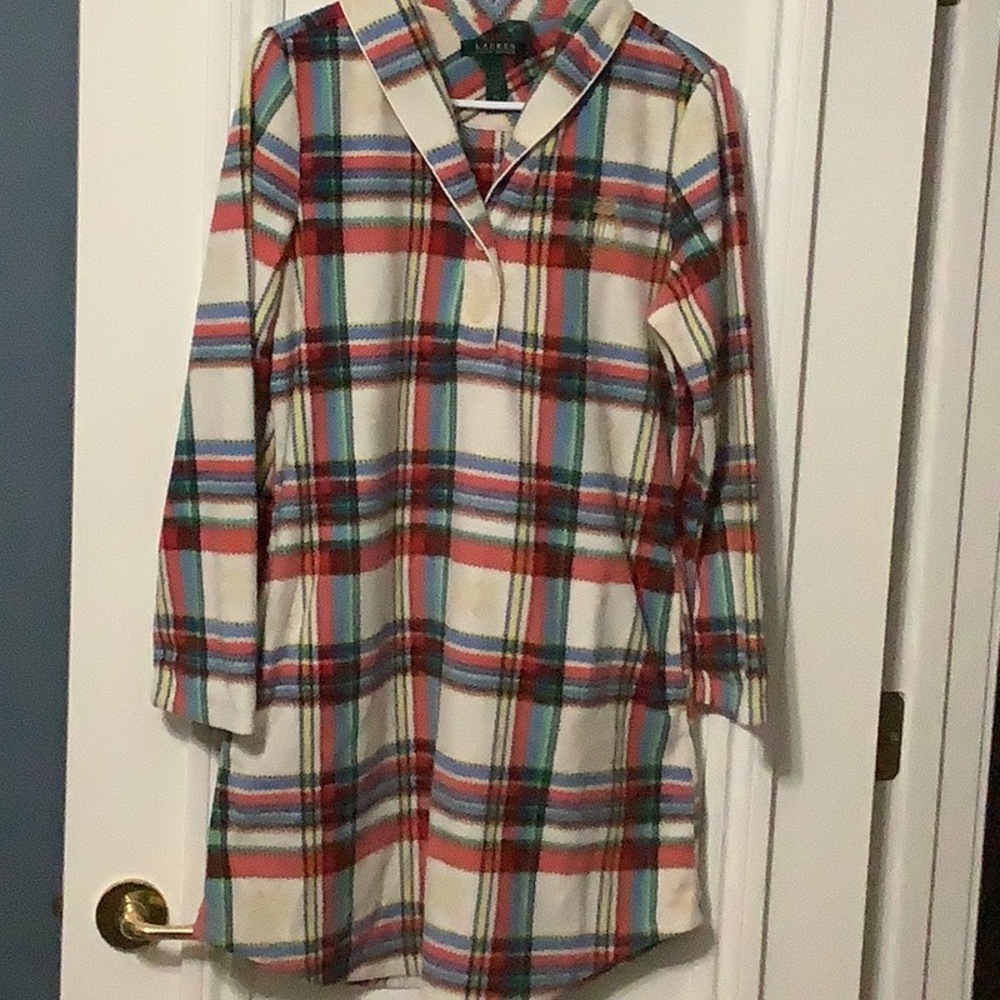 Ralph Lauren fleece plaid sleep shirt. Sz Medium. Cozy, nice condition